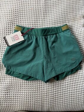 Topo Designs Women’s Global Trek Shorts size small